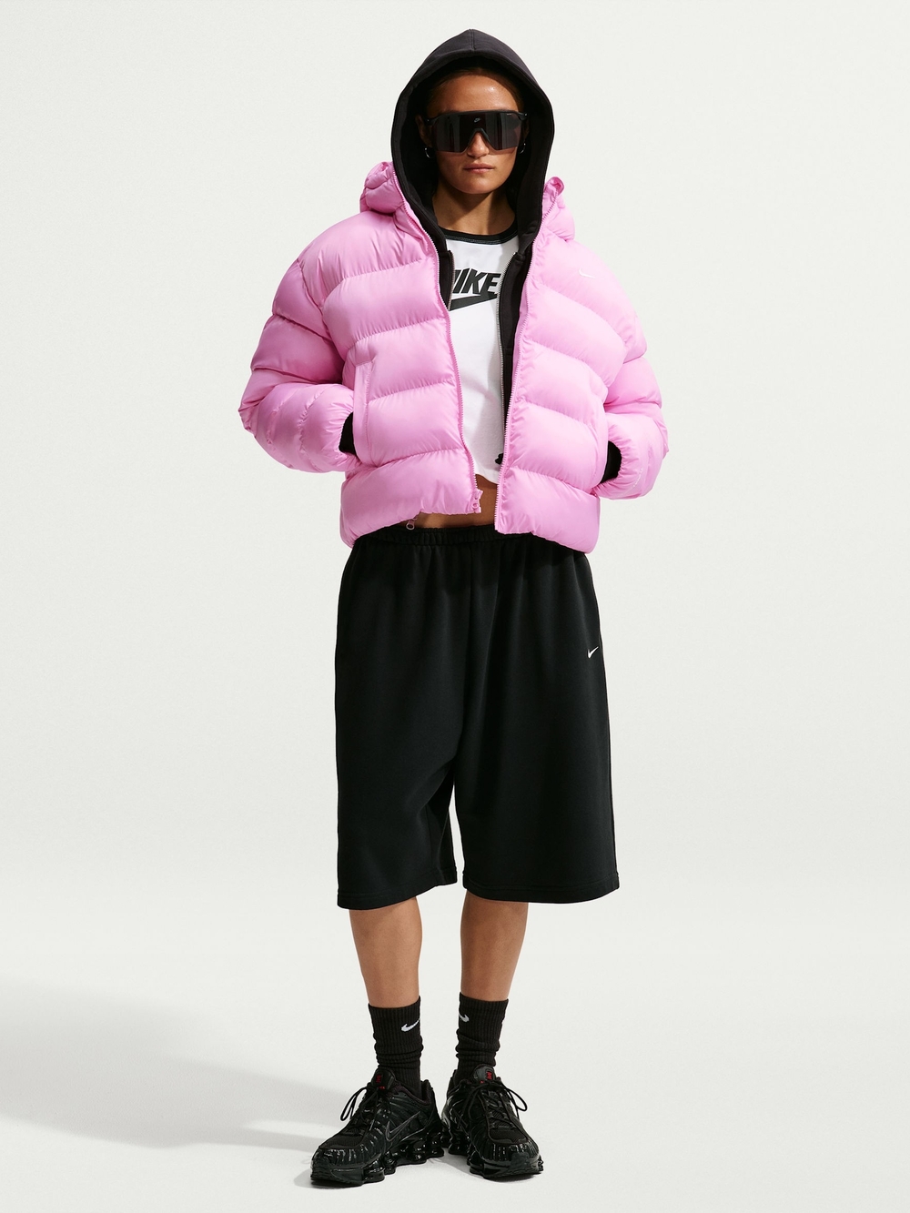 Nike SMALL Women's Therma-FIT Jacket - Picture 4 of 10